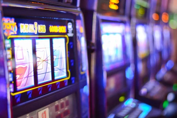 Kembang Kempis card game interface on galaxy bet77 showing card prediction mechanics